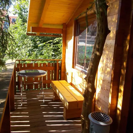 Baumhaus Wolfshoehle * Fischach