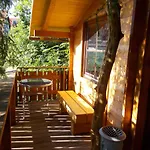 Baumhaus Wolfshoehle * Fischach